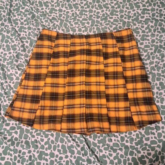 Two patterned skirts - Picture 2 of 6